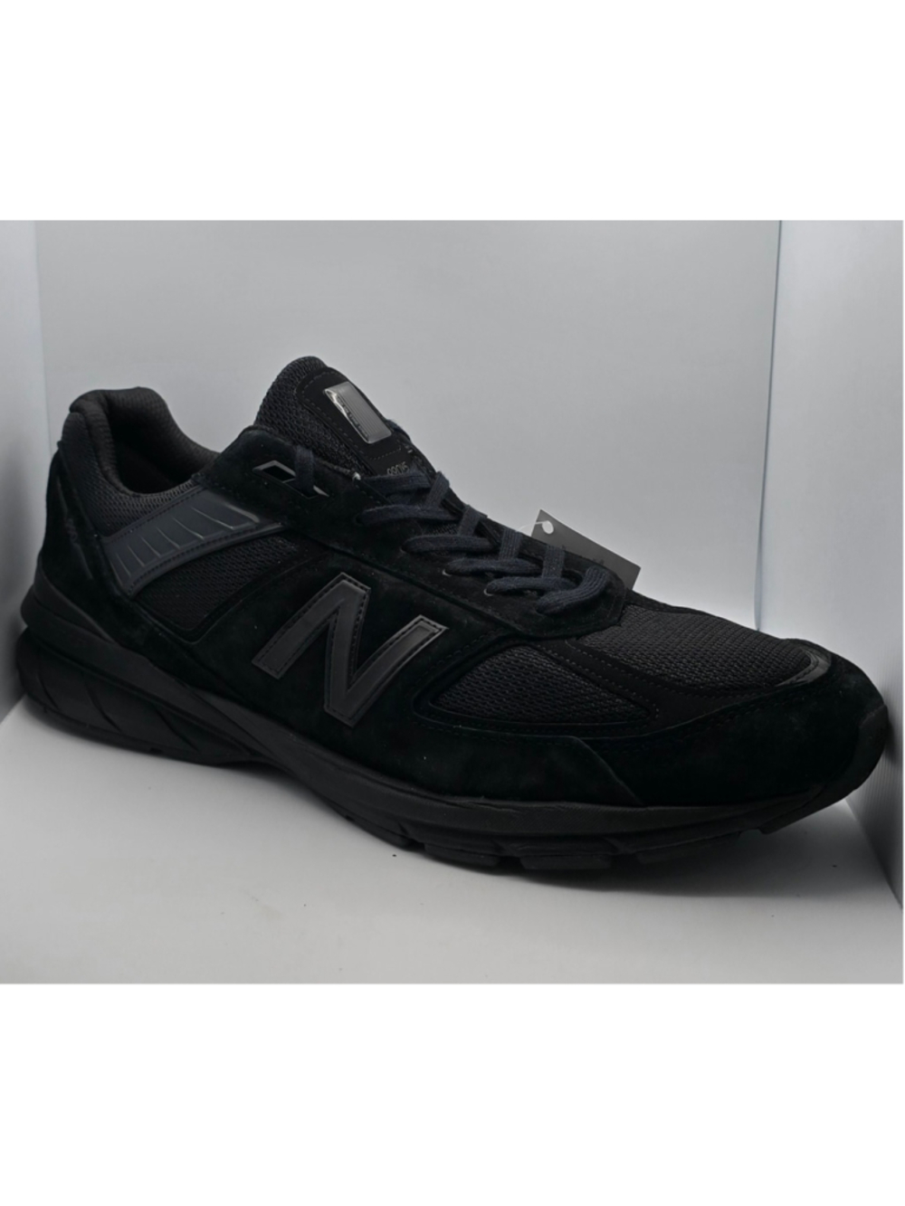 Men's New Balance 990v5 Sneakers in Black men's 16